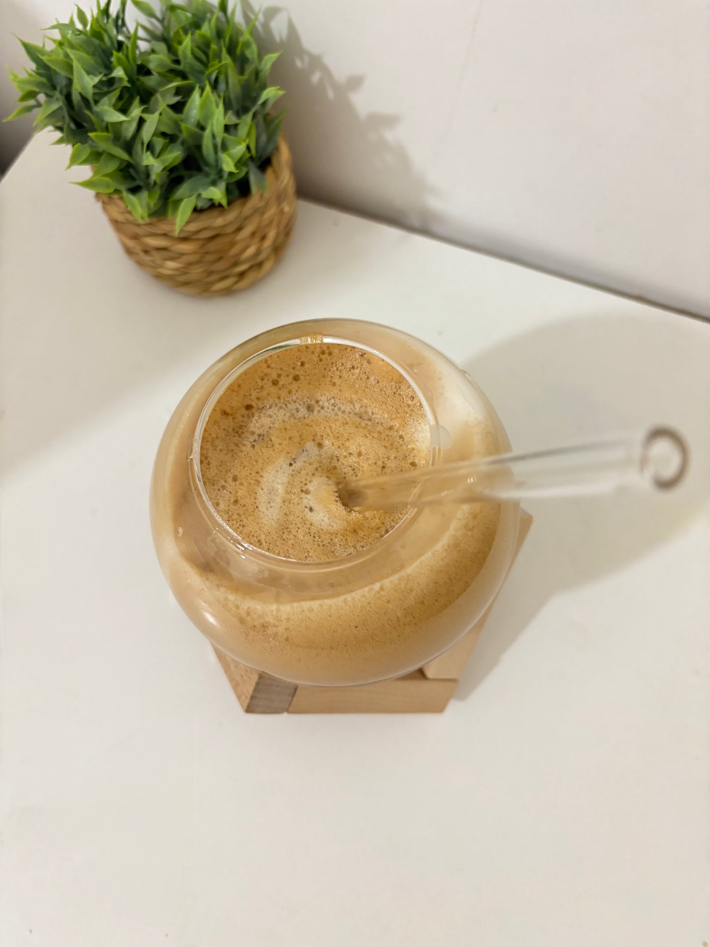 Round Cup with Wooden Stand